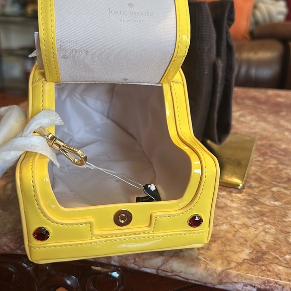 Kate Spade Taxi Cab Handbag w/dust cover - Picture 10 of 16